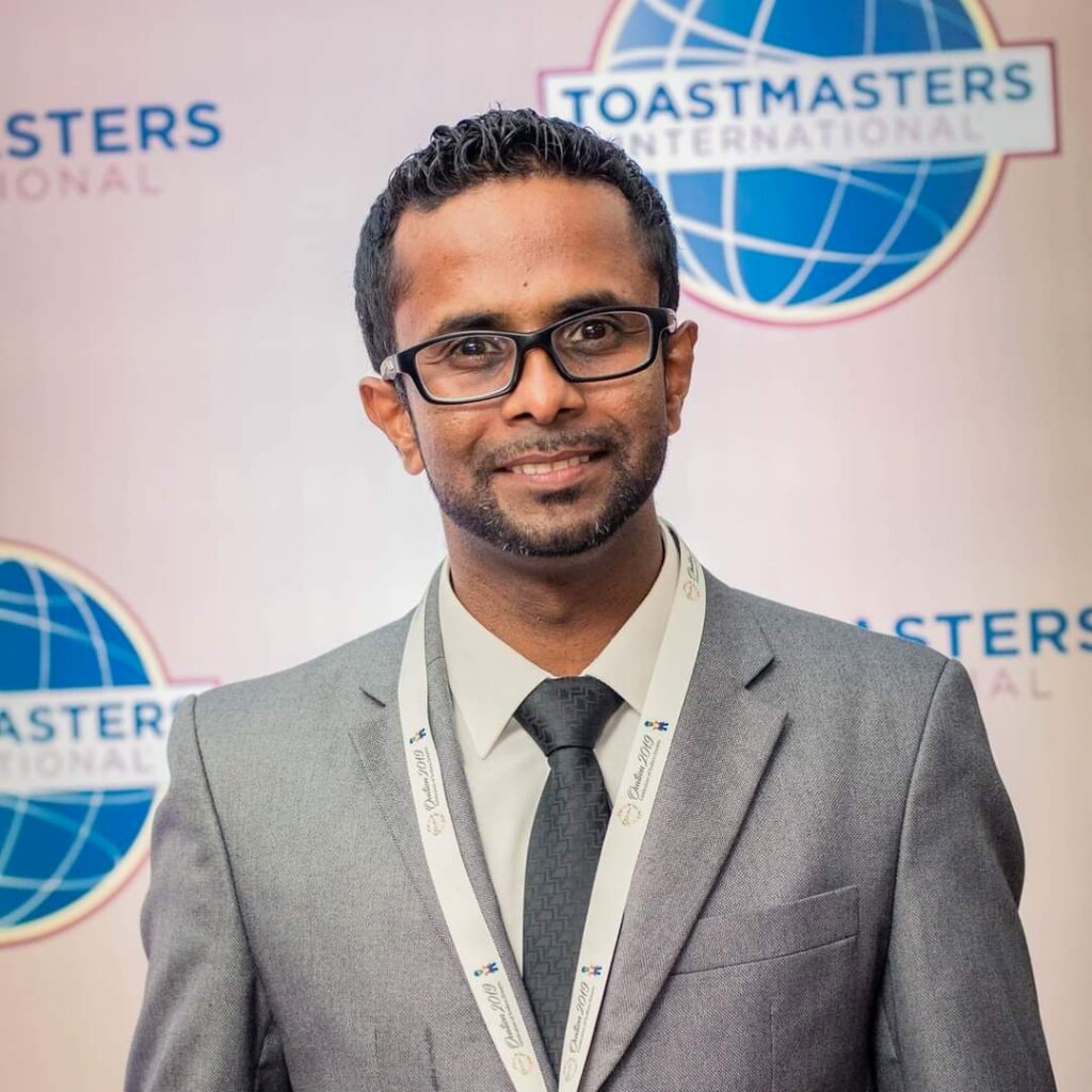 Amãna Bank’s Toastmaster (TM) Dilan Joseph