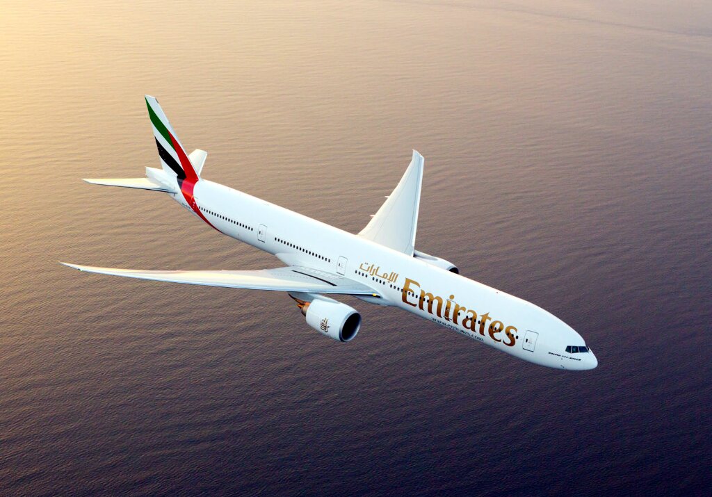 Emirates-Boeing777-300ER-1