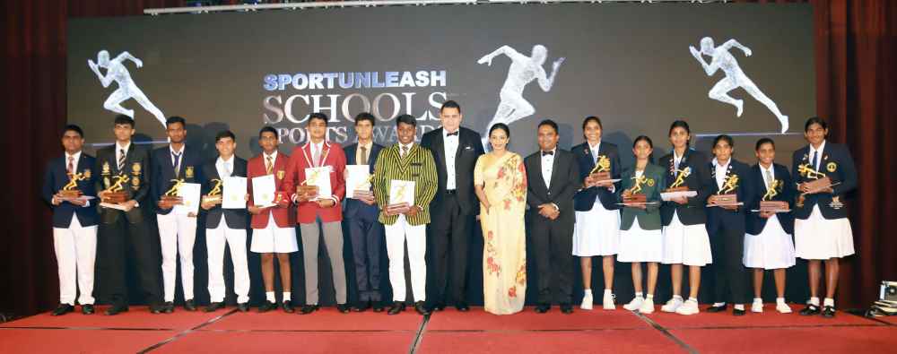 1-Awards-Winners-Group-Photo-LBN.jpg