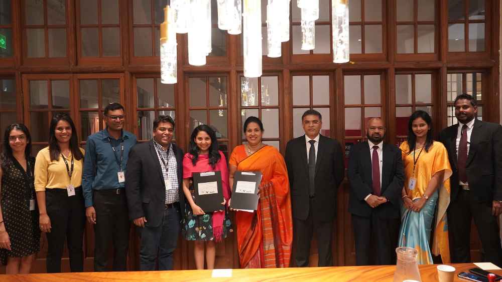 Hatch-HDFC-Bank-sign-MOU-officiating-partnership-2-LBN.jpg