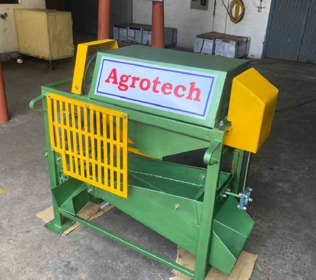 Agrotech ground nut thresher (1) (LBN)