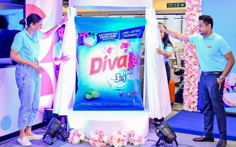 Image of Diva Fresh Gardenia & Rose Detergent Powder unvieling (LBN)