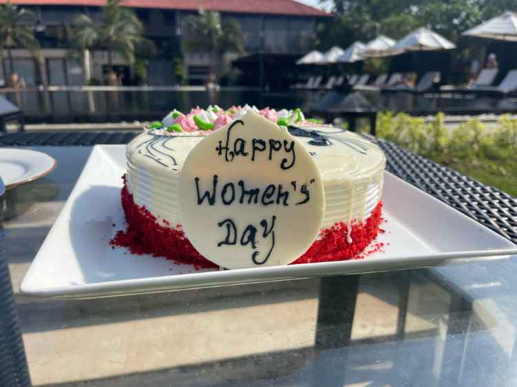 Image 2- SSP Women's Day cake (LBN)