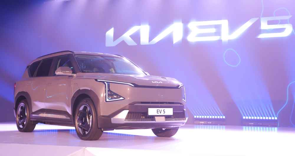 The 2026 Kia EV5 (LBN)