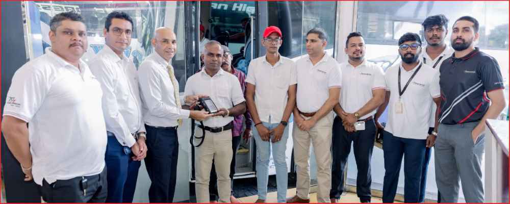 Image-DFCC-Bank-supports-National-Transport-Digitalisation-by-Enabling-Digital-Payments-in-Buses-LBN.jpeg