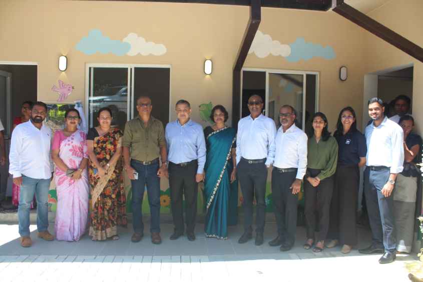 Image 01 - JKF (LBN)