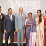 ශ්‍රියානි ඩ්‍රෙස් පොයින්ට්