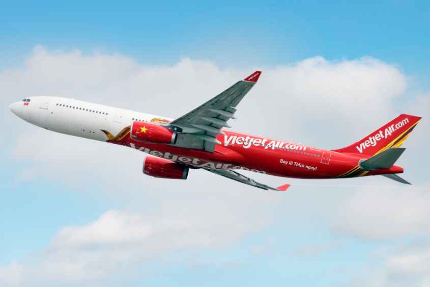 Vietjet aircraft (2) (LBN)
