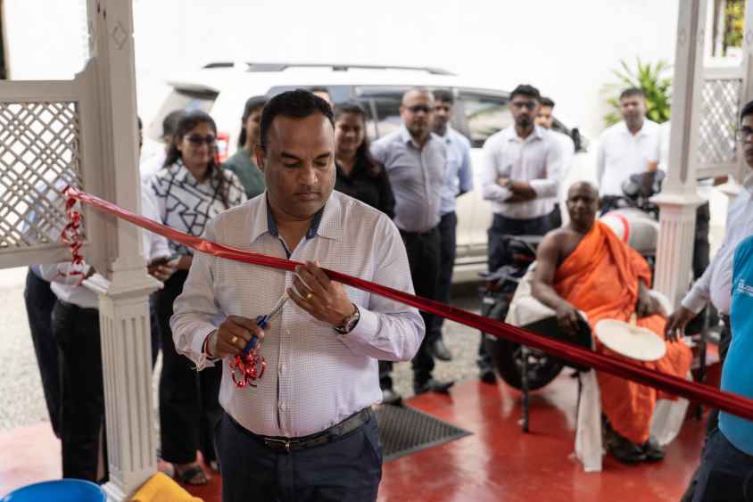 The Chief Executive Officer Mr.Geethal Anthony cuts the ribbon to officially open the TVS Knowledge Center in Ragama (LBN)